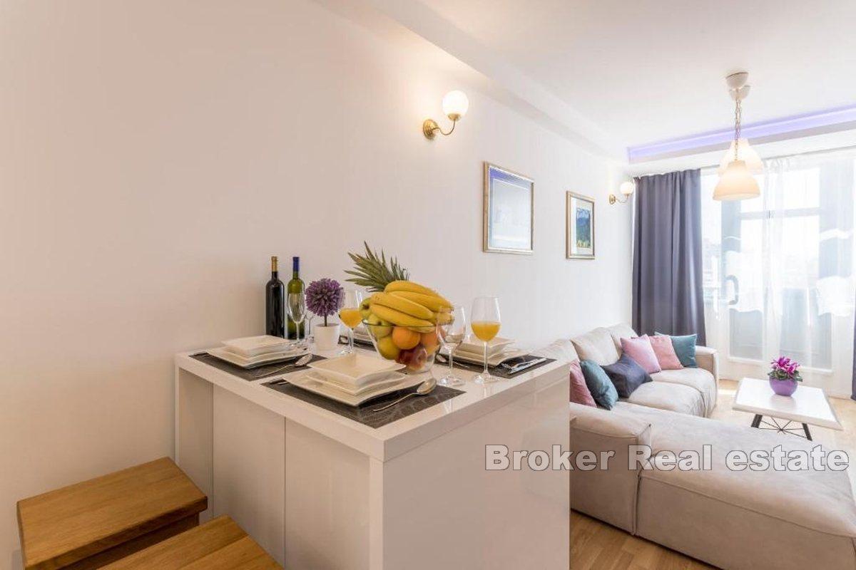 Piękny apartament z przestronnym tarasem w doskonałej lokalizacji