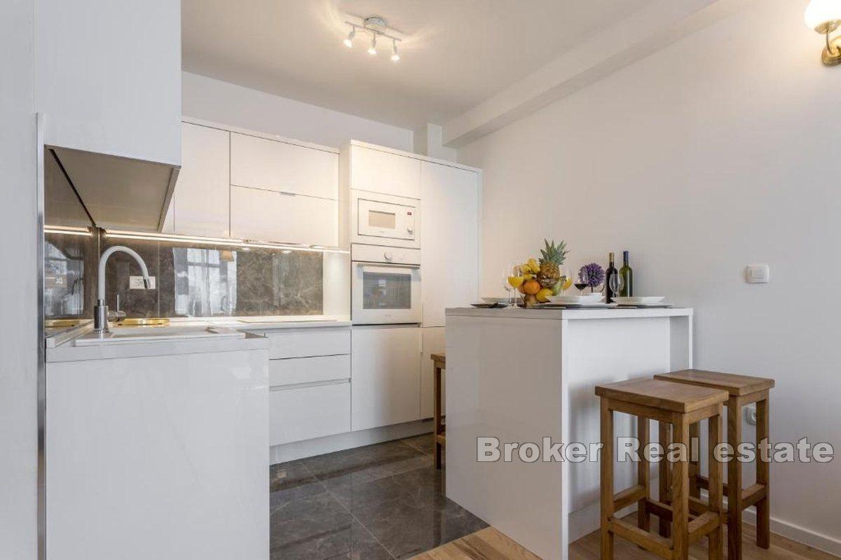 Piękny apartament z przestronnym tarasem w doskonałej lokalizacji