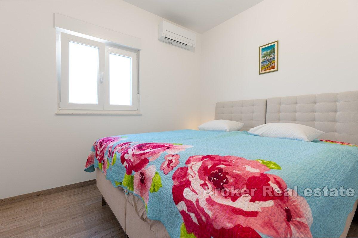 Luksusowa willa z basenem i widokiem na otwarte morze