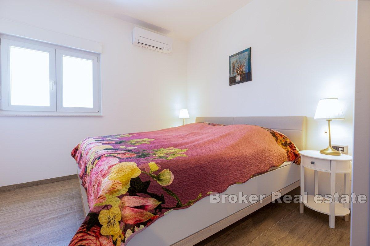 Luksusowa willa z basenem i widokiem na otwarte morze