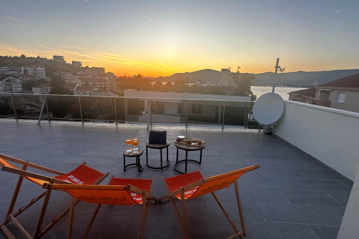 Krásný dům s bazénem a nádherným výhledem na moře