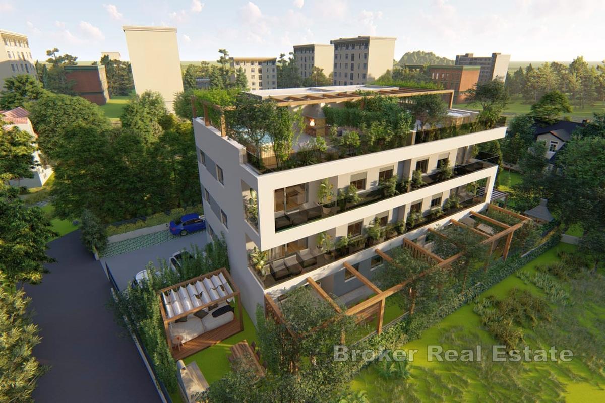 Luksuriøs toppleilighet med panoramautsikt over havet