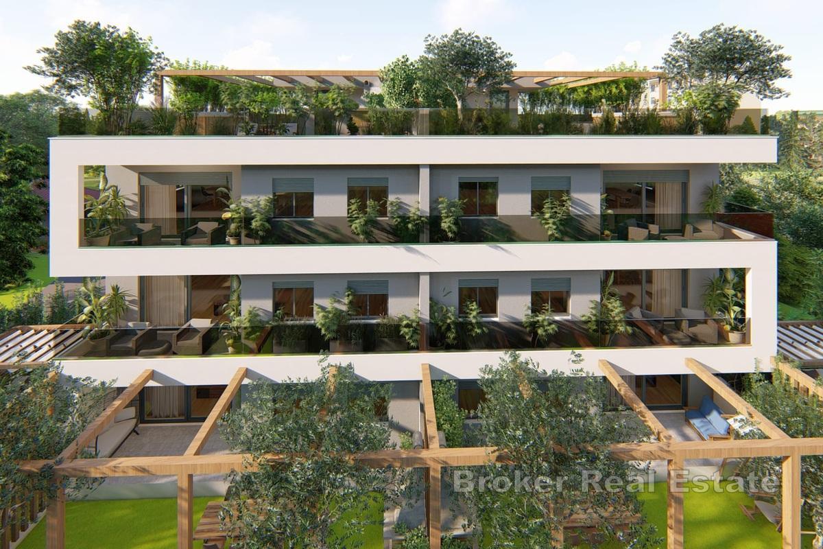 Lyxig takvåning med panoramautsikt över havet