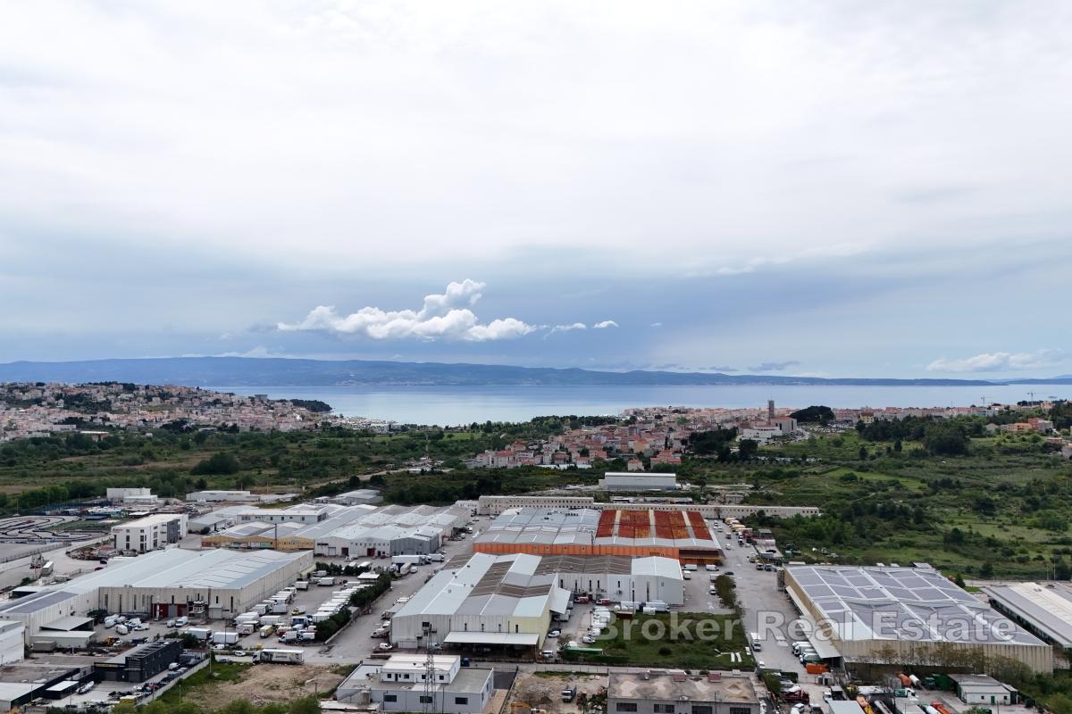 Byggetomt for bygging av enebolig i et rolig område av Split