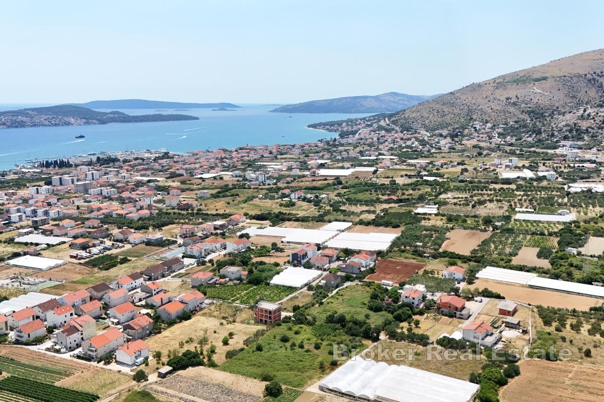 Baugrundstück in hervorragender Lage nahe dem Zentrum von Trogir