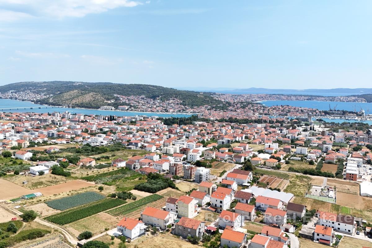 Baugrundstück in hervorragender Lage nahe dem Zentrum von Trogir