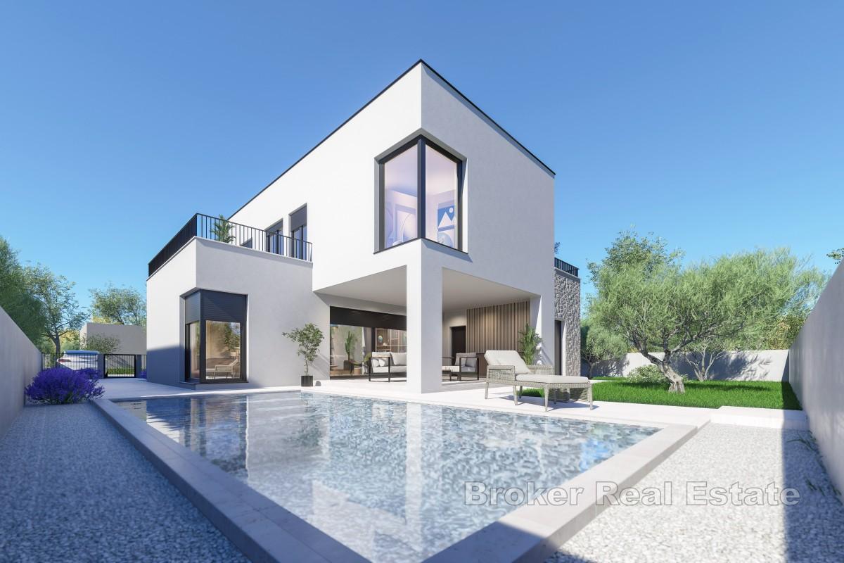 Modern villa med panoramautsikt över havet