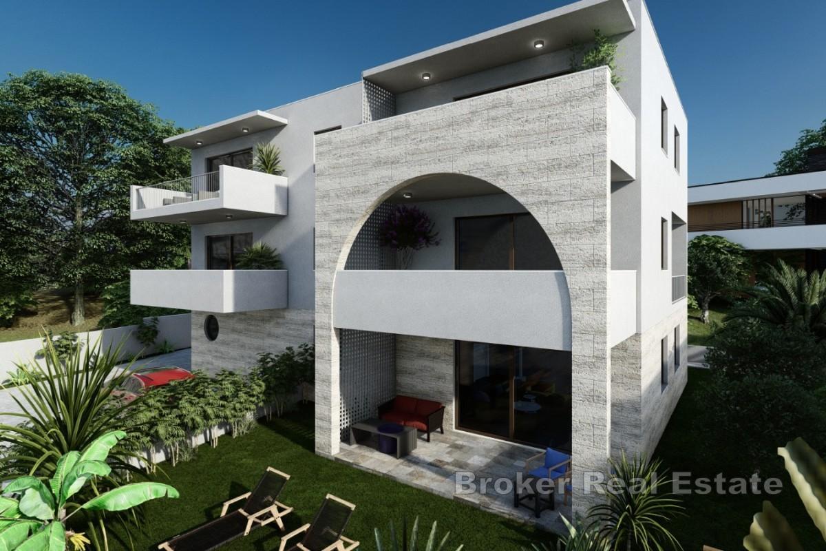 Apartament w nowym budynku na wyspie Ciovo z widokiem na morze