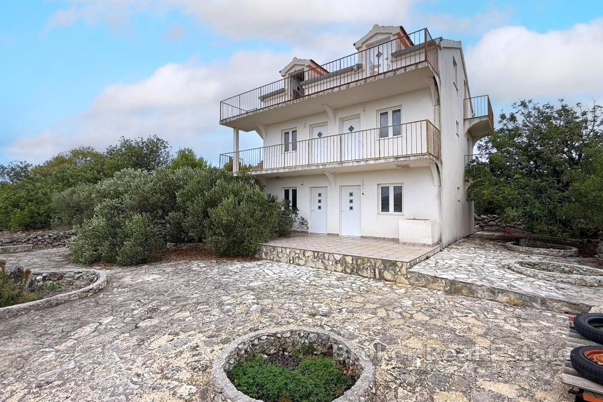 Haus mit Meerblick zur Renovierung