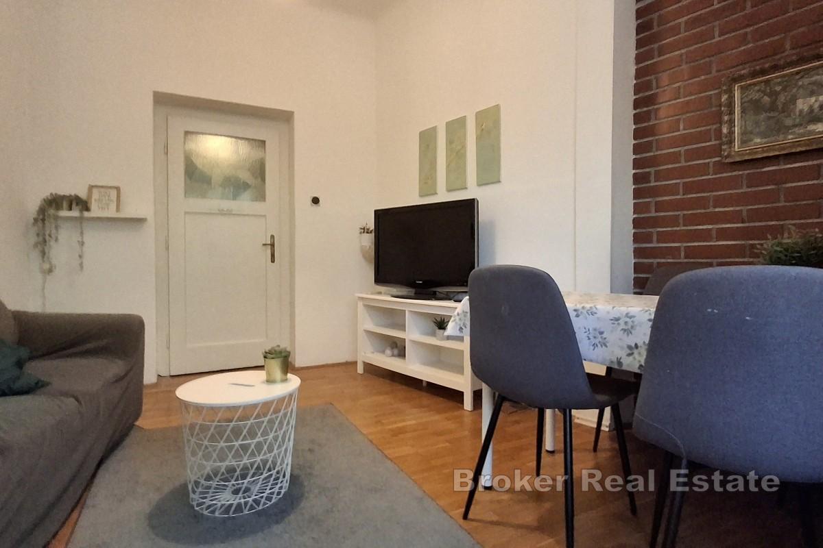 Apartment mit Parkplatz – Bačvice, 100 m vom Strand entfernt