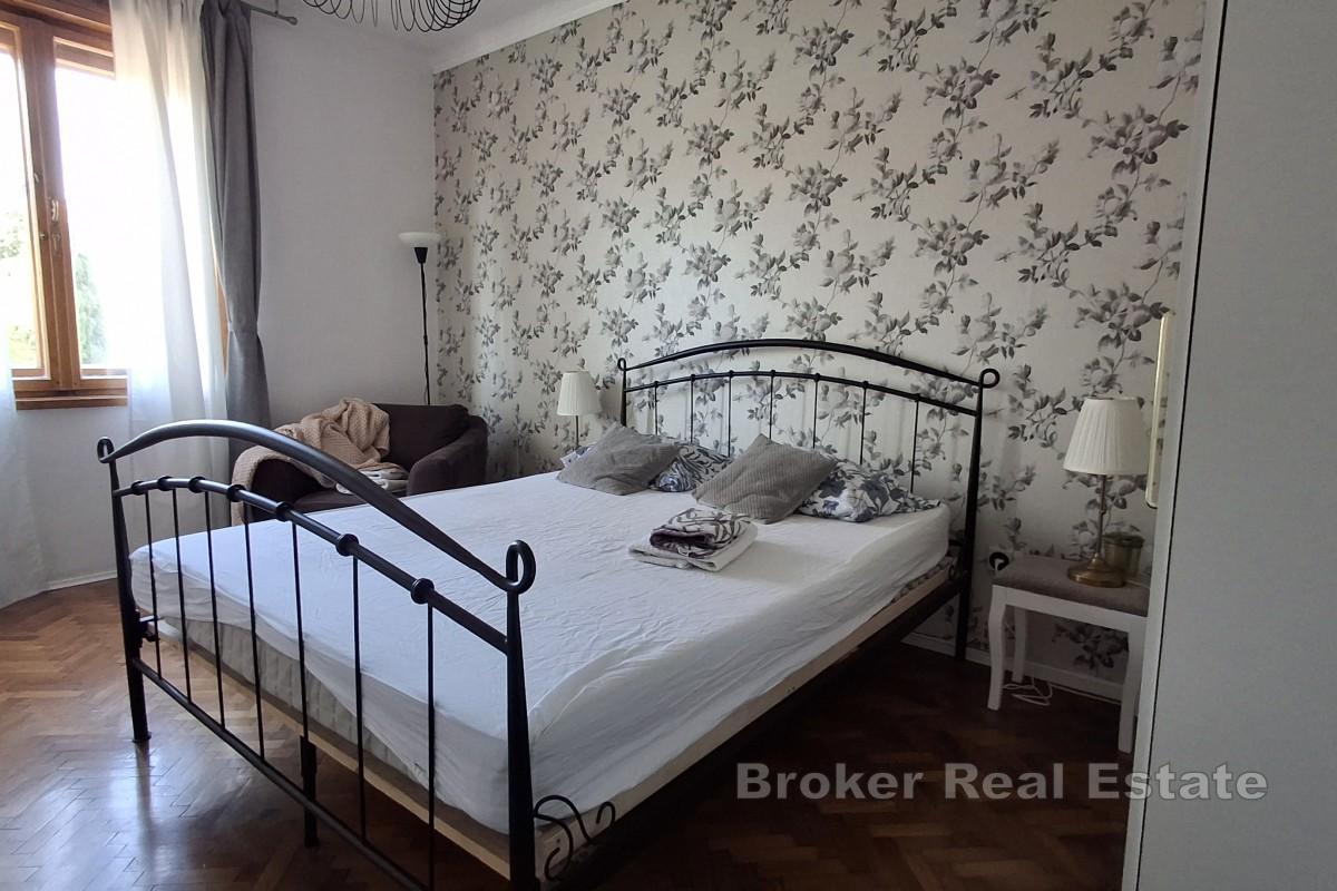 Apartment mit Parkplatz – Bačvice, 100 m vom Strand entfernt