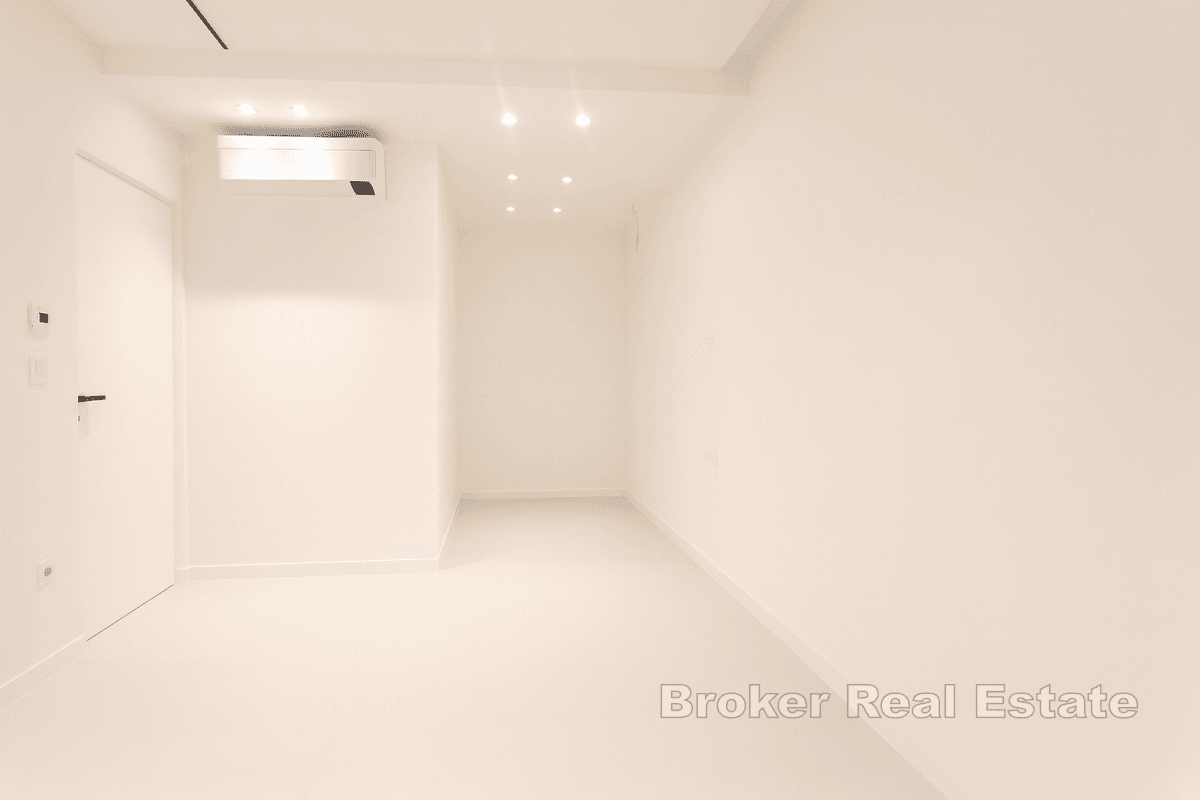 Пентхаус с открытым видом на море и террасой на крыше