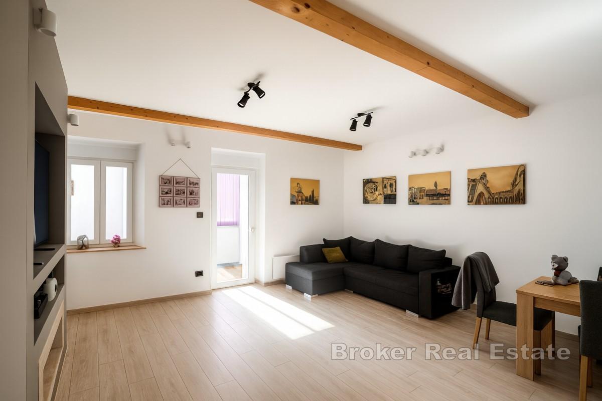 Casa bifamiliare con vista mare