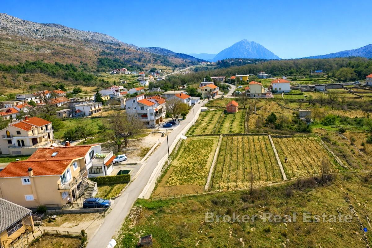 Działka budowlana - strefa M1