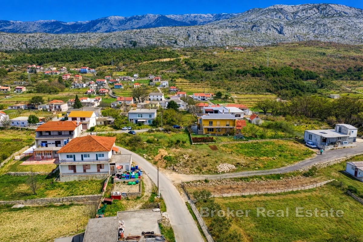 Działka budowlana - strefa M1