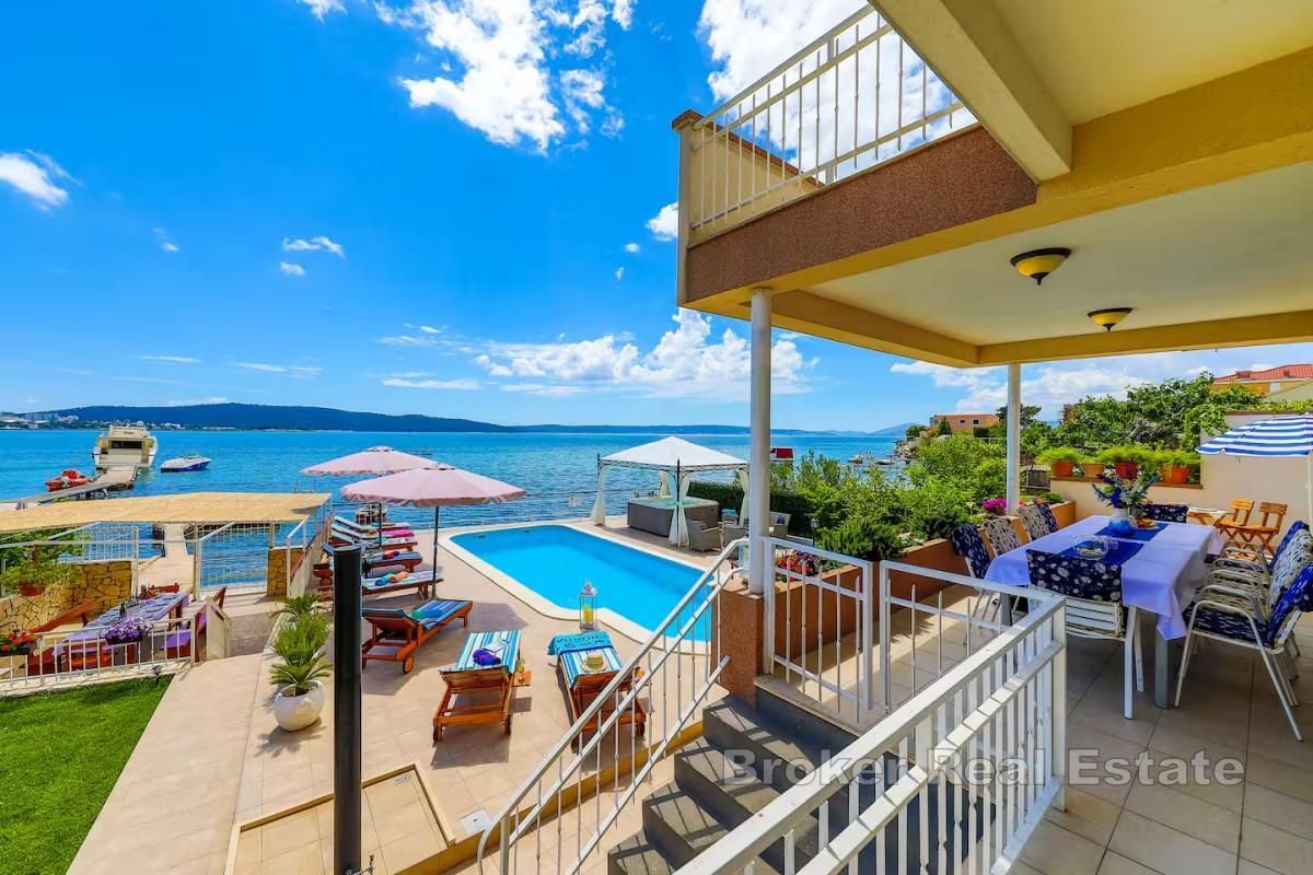 Villa in erster Reihe zum Meer