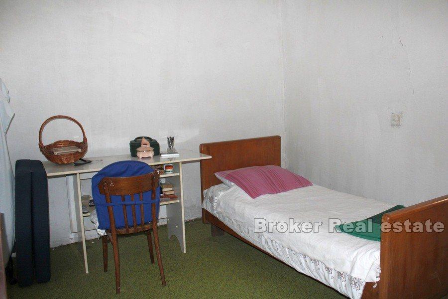 Kamienny dom do remontu