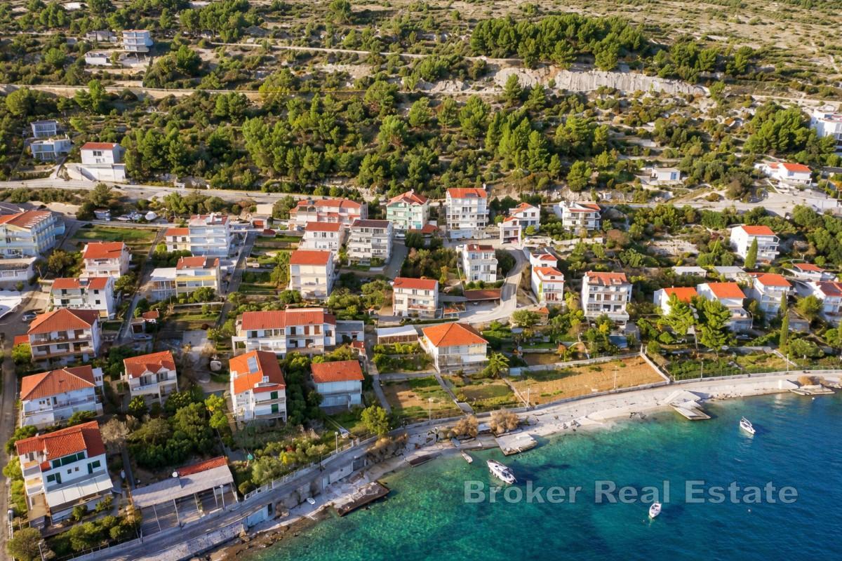 Земельный участок под застройку в престижном районе с видом на море