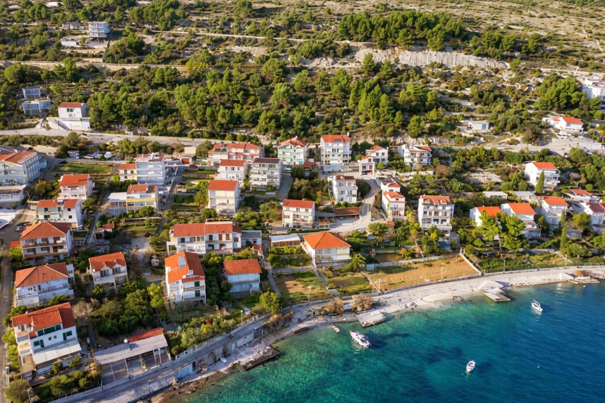 001-2031-243-trogir-building-plot-on-a-prime-location-with-sea-views-for-sale