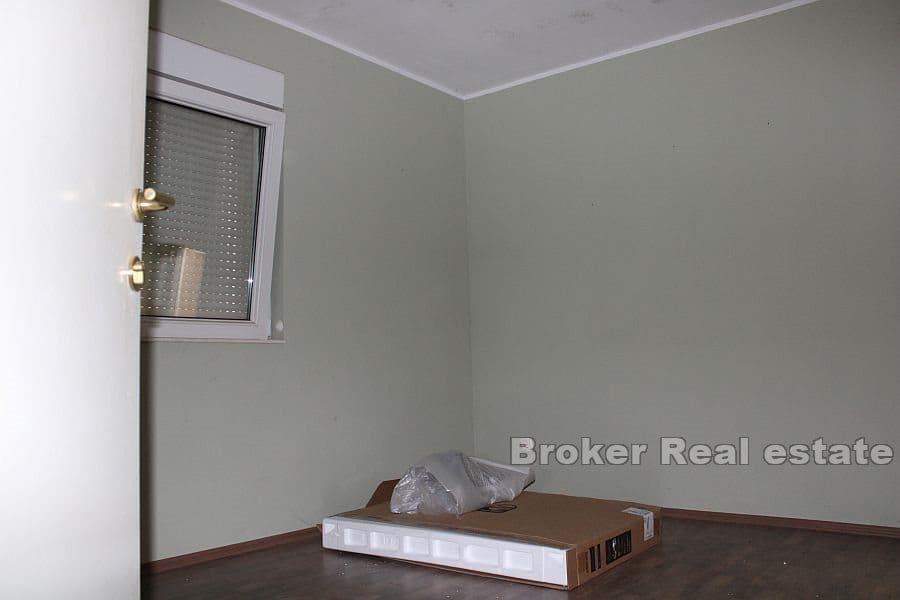 Casa familiare a tre piani