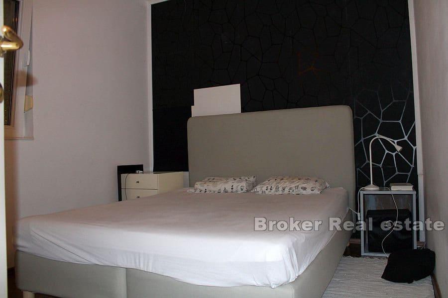 Casa familiare a tre piani