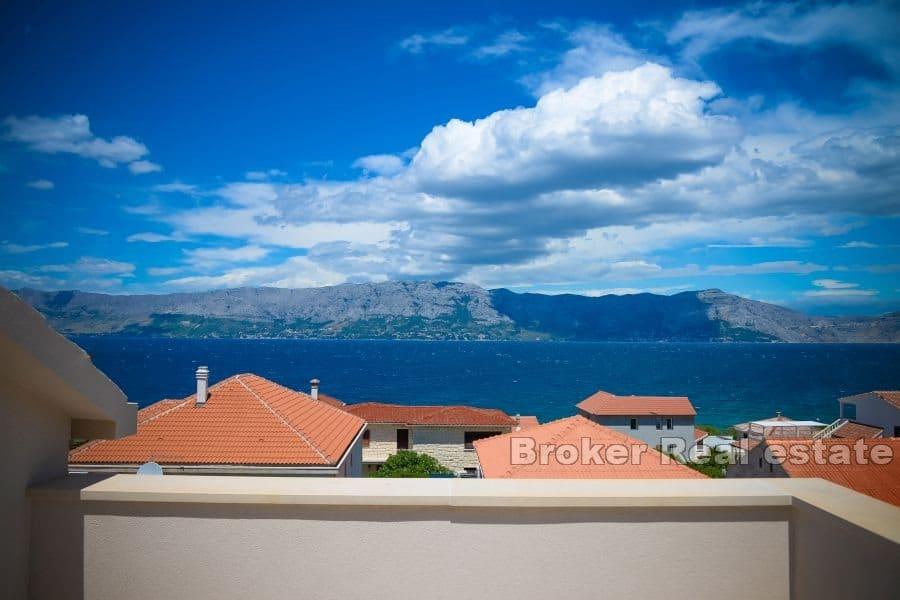 Immeuble avec vue sur la mer