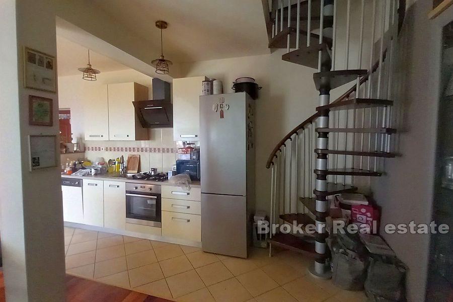 Appartamento con vista mare aperta
