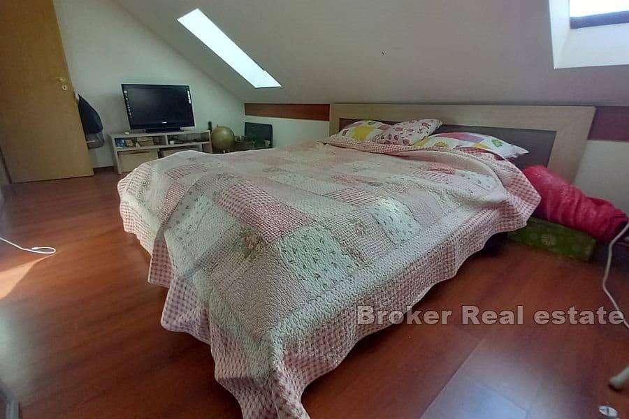 Appartamento con vista mare aperta