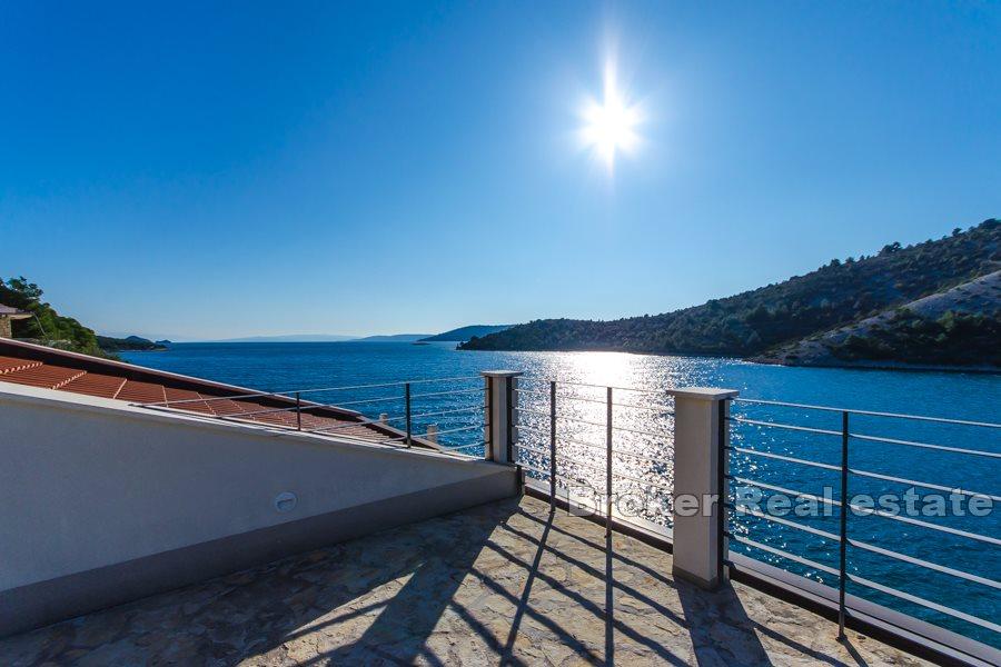 House in the first row to the sea