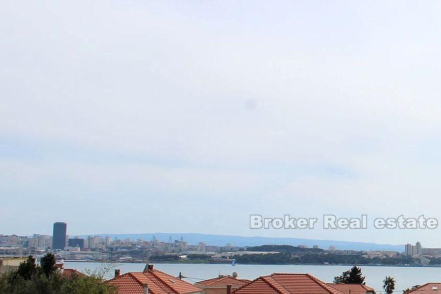 Building land with sea view