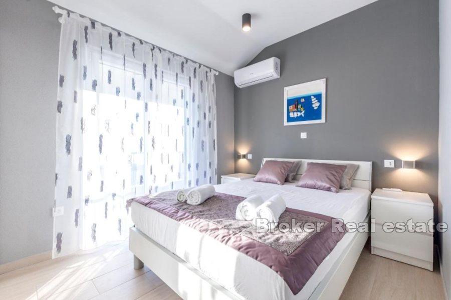 Maison avec piscine et vue mer