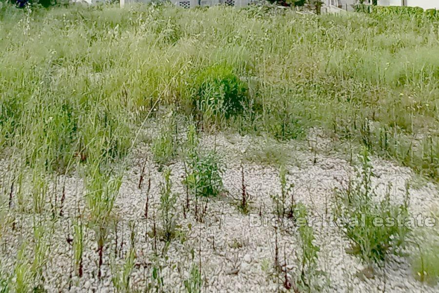 Byggnadstomt med havsutsikt