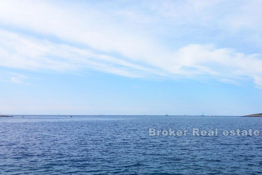 Building land first row from the sea