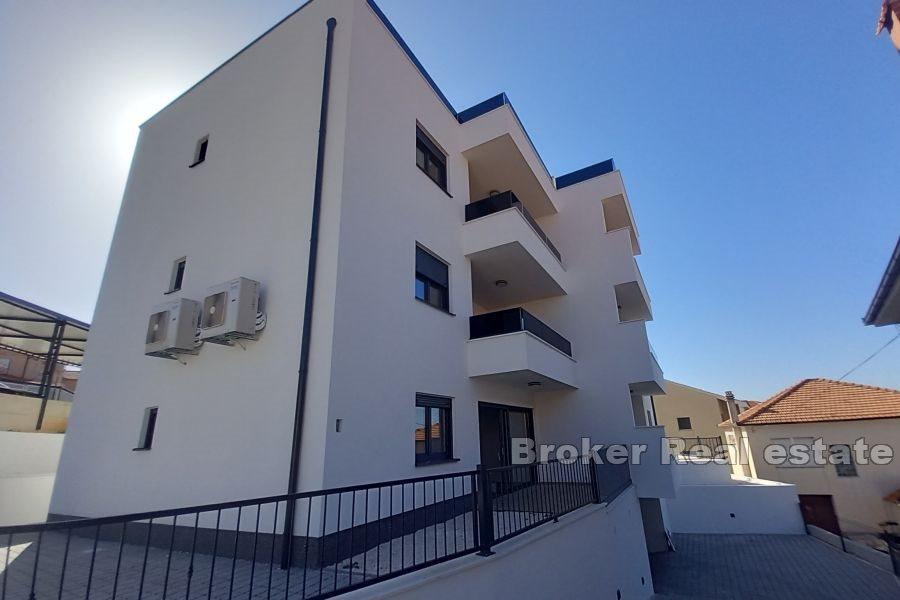 Two penthouses with sea view