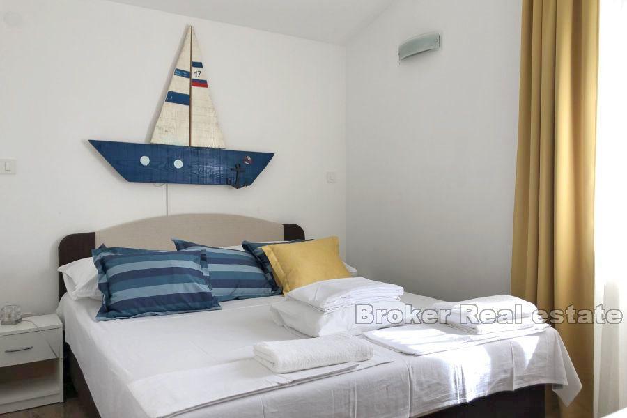 Semi-detached house in first row to the sea