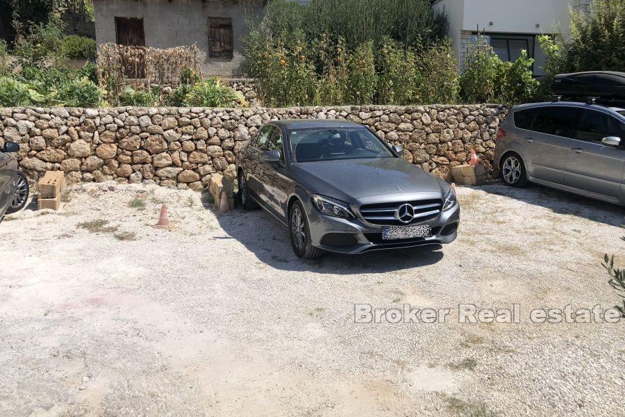 Semi-detached house in first row to the sea