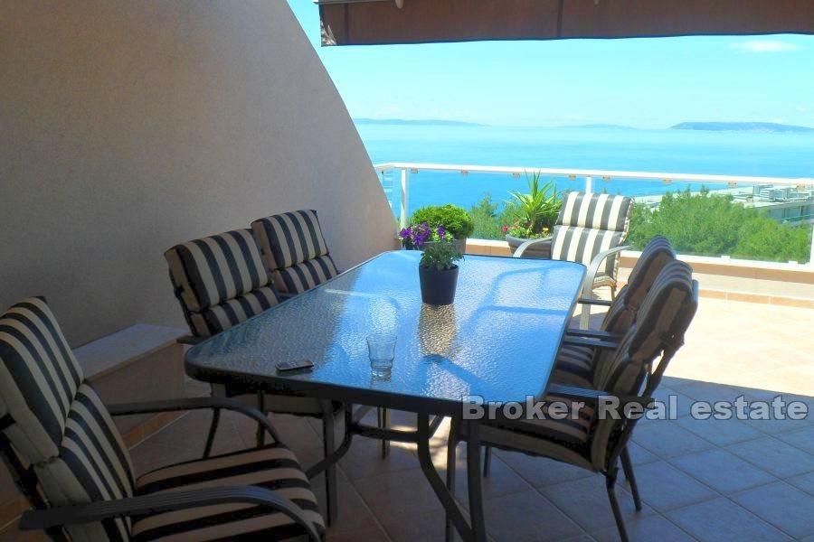 Residential building with sea view