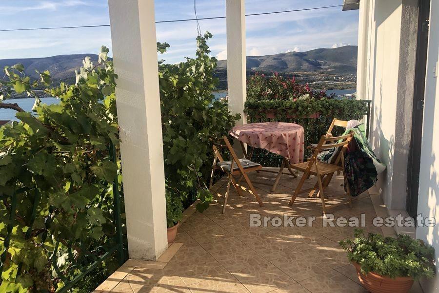 Palazzina con vista mare