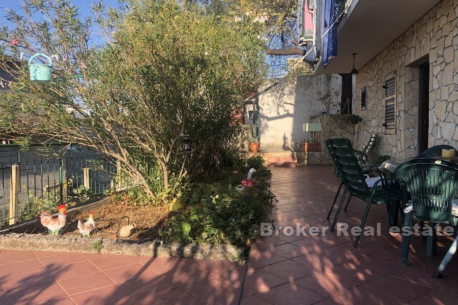 Palazzina con vista mare