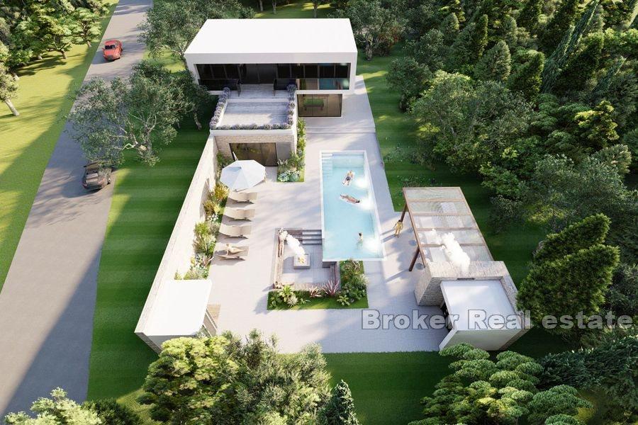 Luxury villa with pool