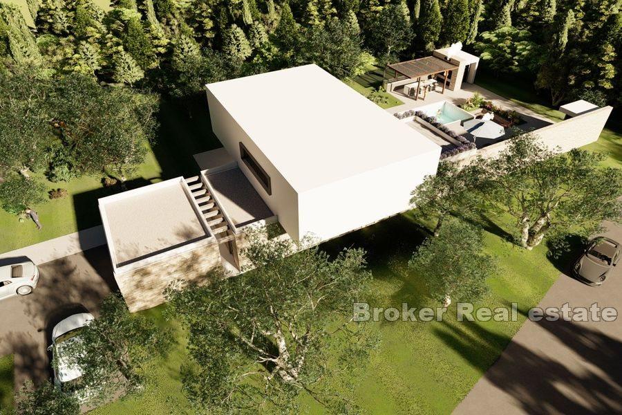 Luxury villa with pool