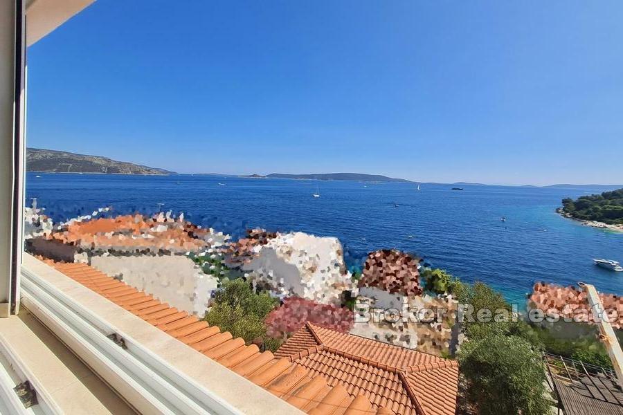House with open sea view