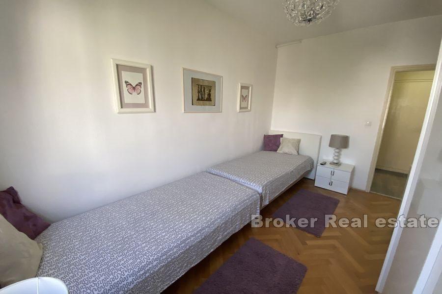 Spinutowy, komfortowy apartament z dwiema sypialniami