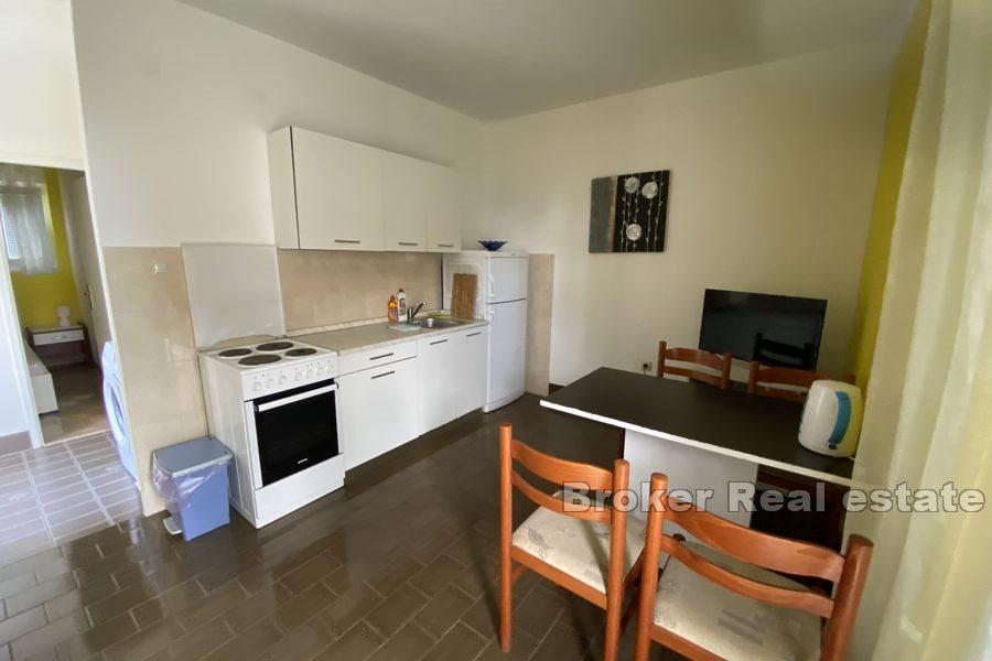 Prostrana kuća s pogledom na more