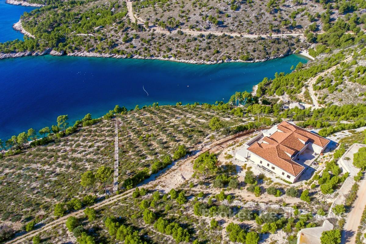 Vila u izgradnji prvi red do mora