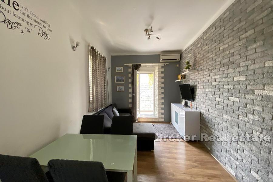 Трехкомнатная квартира с видом