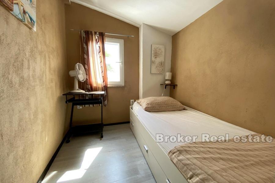 Appartamento con tre camere da letto con vista