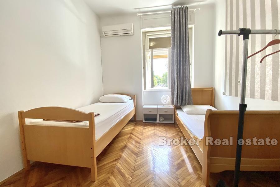Spinut, comfortable two-bedroom apartment