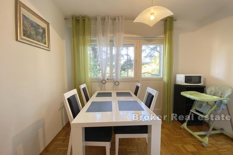 Spinut, przestronny apartament z dwiema sypialniami