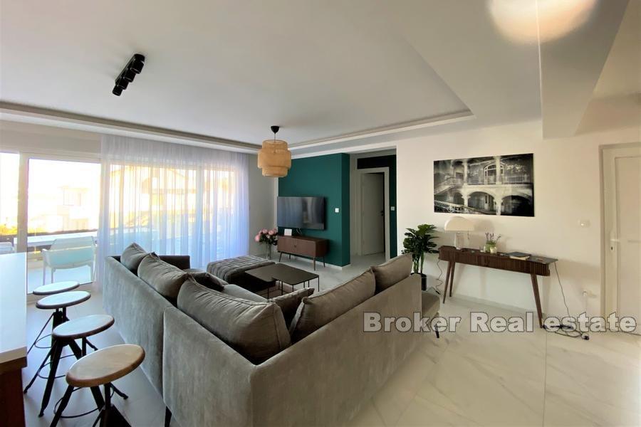 Appartement de luxe avec piscine et vue mer